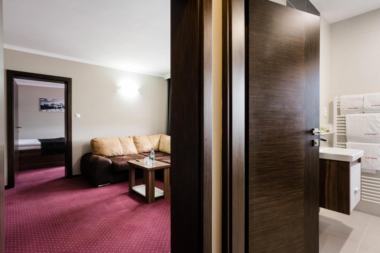 Hotel Menhard Eksteriør bilde