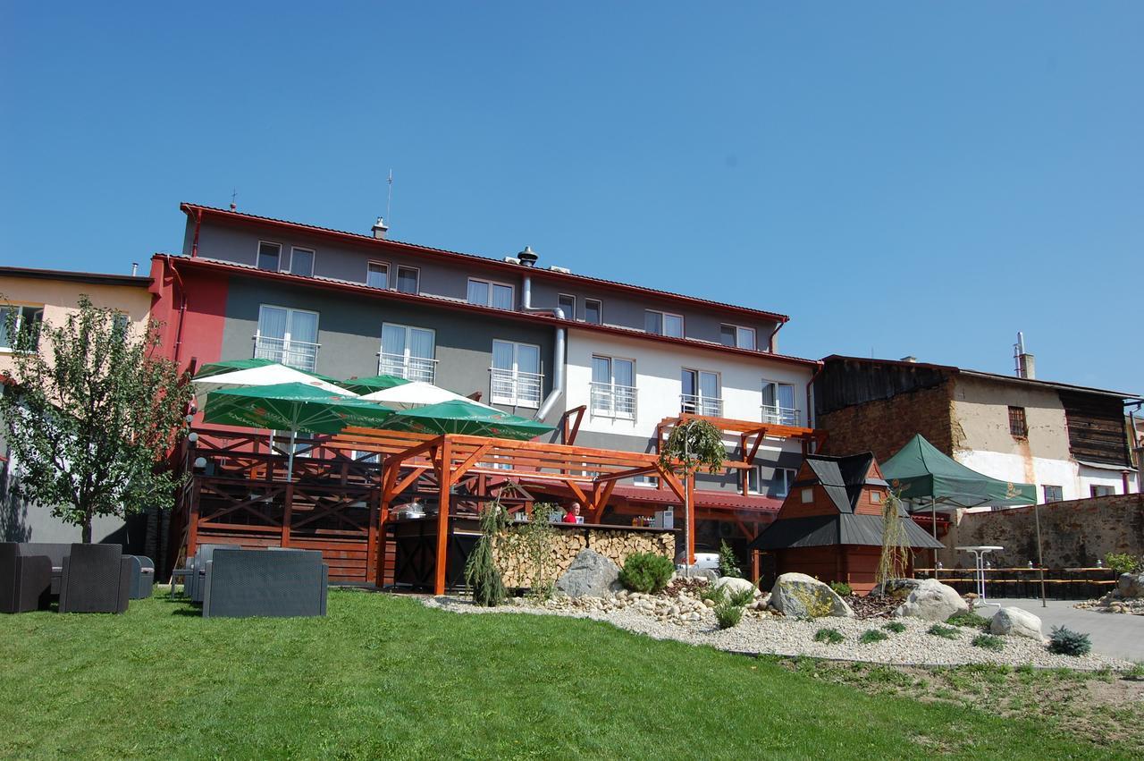 Hotel Menhard Eksteriør bilde